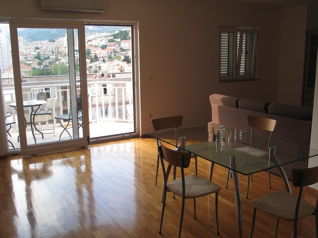 Apartment Tija Makarska Exteriör bild