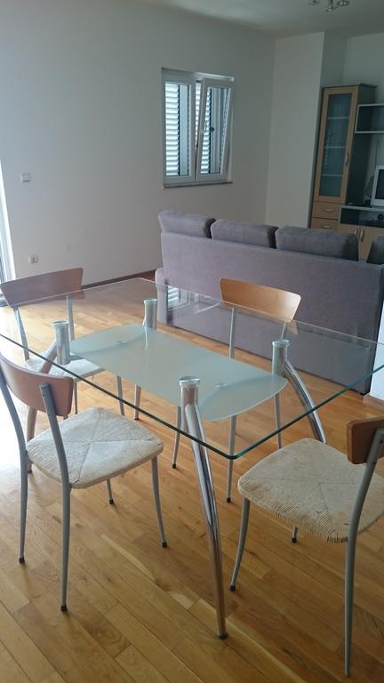 Apartment Tija Makarska Exteriör bild
