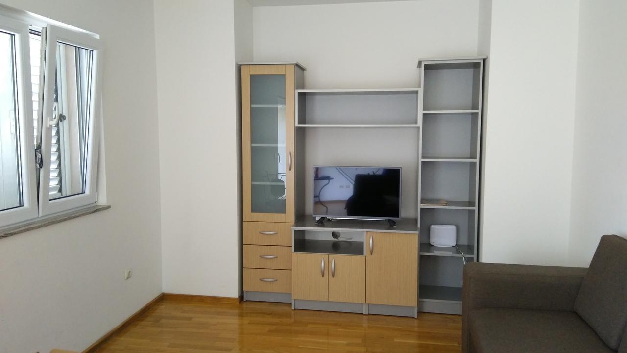 Apartment Tija Makarska Exteriör bild